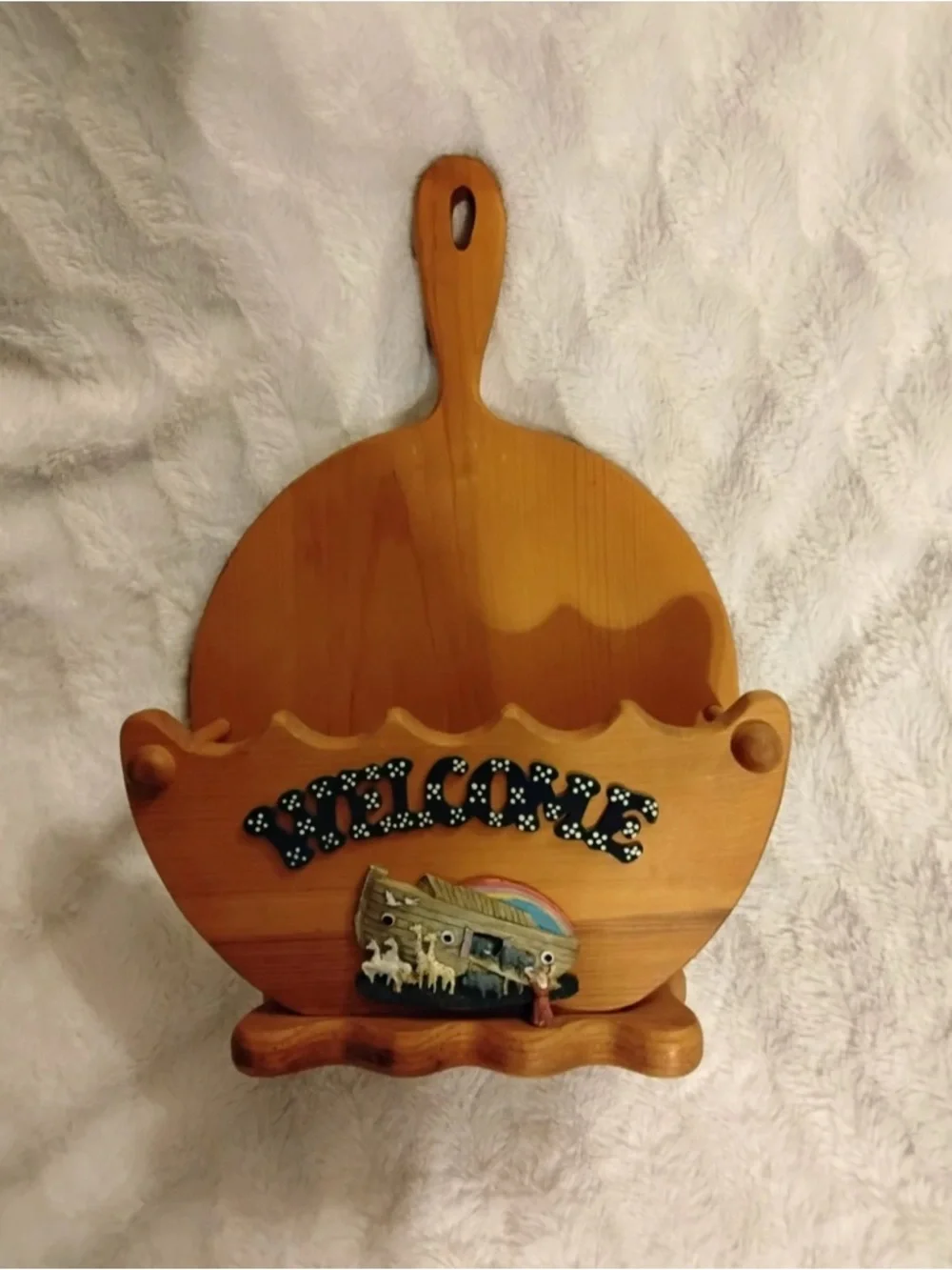 Wooden Vintage Wall Accent Decor Paper Plate Holder with Noah's Ark Cottagecore